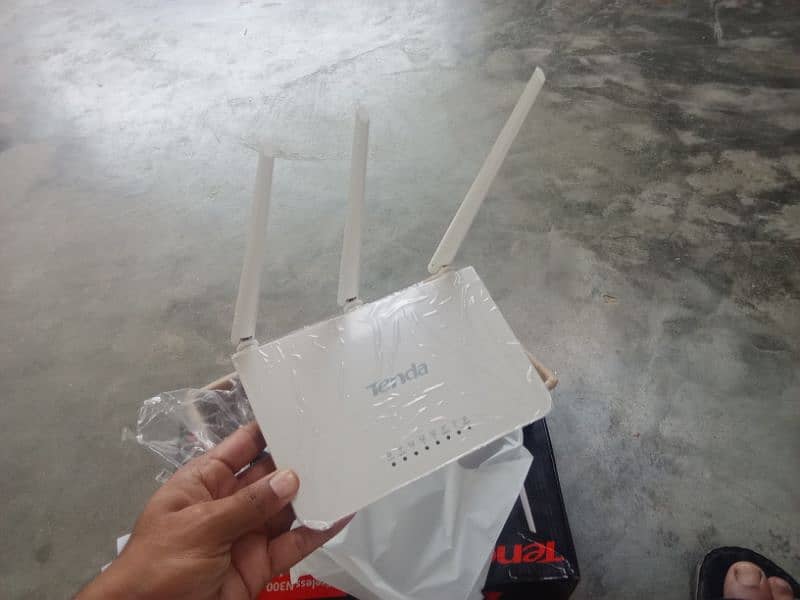 Tenda F3 Router n300 for sale 14