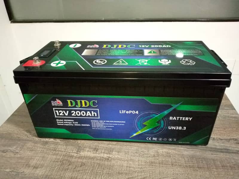 lithium battery floor mounted  12V 200Ah 3