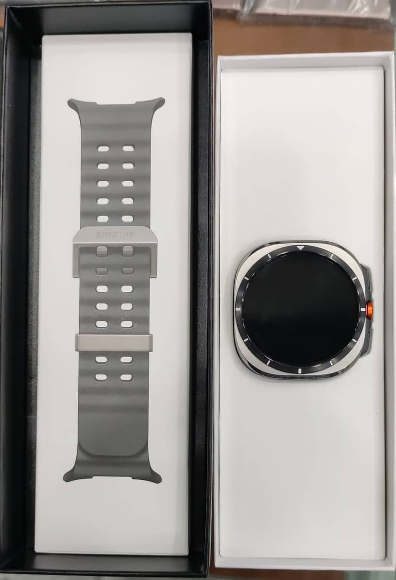 Samsung Galaxy Watch Ultra Titanium Silver 47mm LTE 0