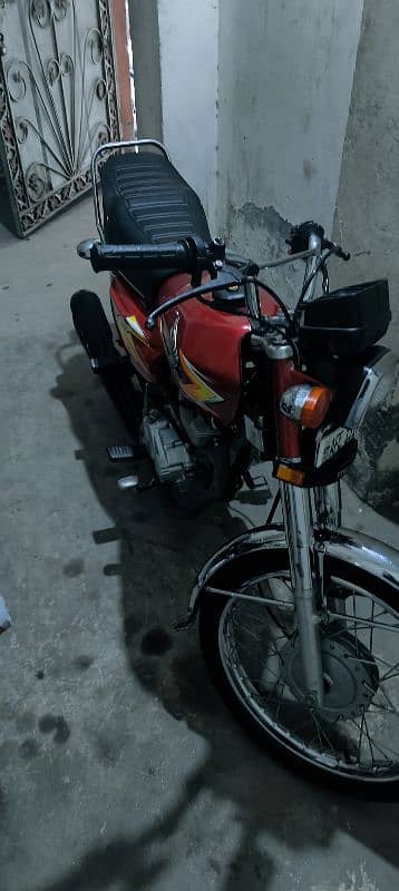 Honda 125 less driven 0