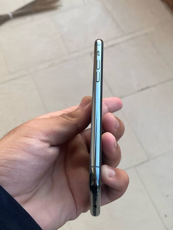 iphone 11 pro dual pta approved 93% 10/10 waterpck 3