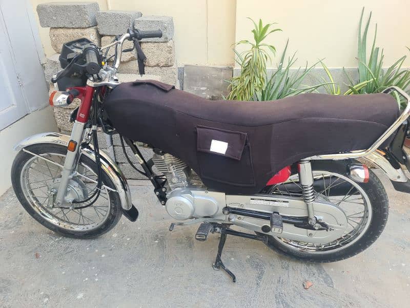 Honda CG125 2023 5