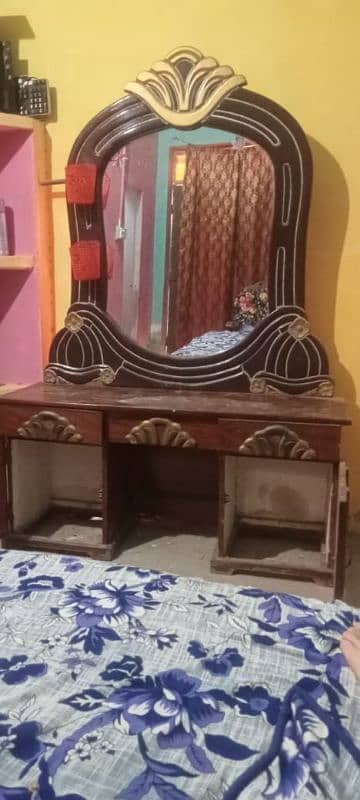 Dressing table 3