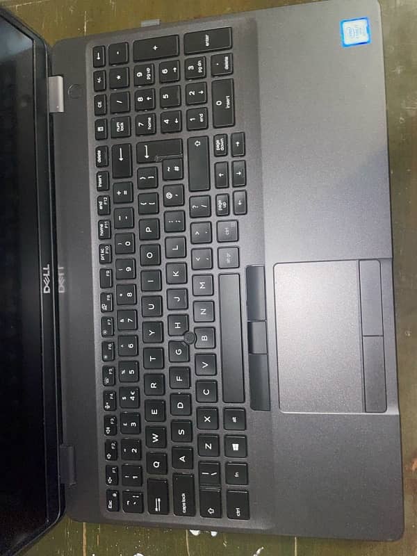 Dell Latitude 5500 i7 8th gen 256gb 8gb ram 3