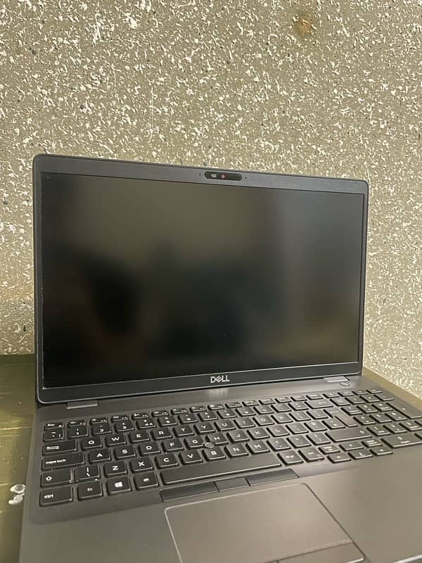 Dell Latitude 5500 i7 8th gen 256gb 8gb ram 1