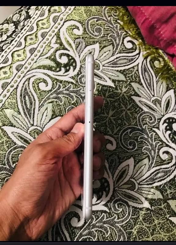 I Phone 8 Plus White Colour PTA Approved 256/GB 3