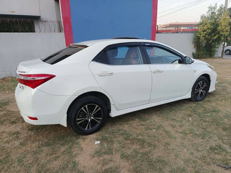 Toyota Corolla Grand 2017/2018 4