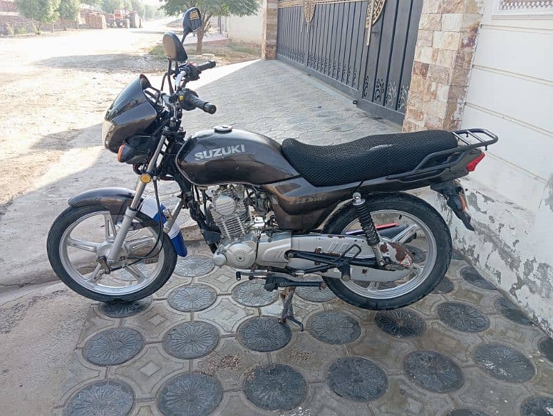 Suzuki GD 110S 2