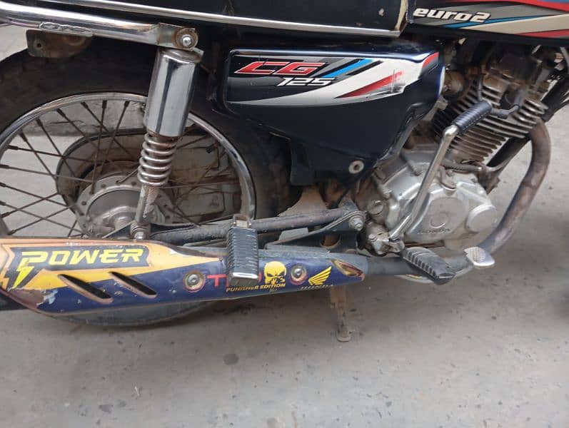 honda125 bilkul ok h bs seet change honi h 1