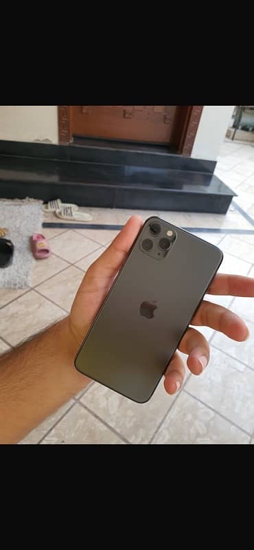 iPhone 11 pro max 9