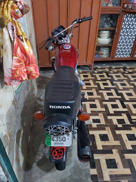 Honda 125 17B model seal package engine 2