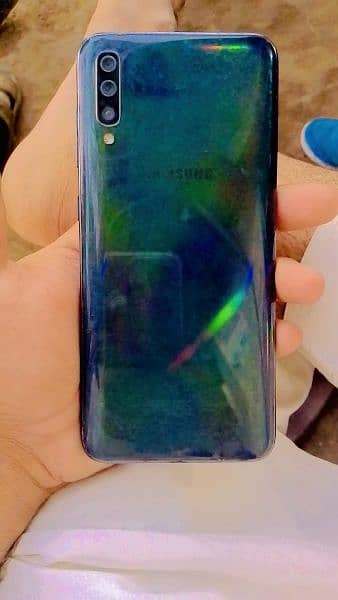 SAMSUNG GALAXY A70 (( 6/128 )) underdisplay fingerprint 03347943270 4