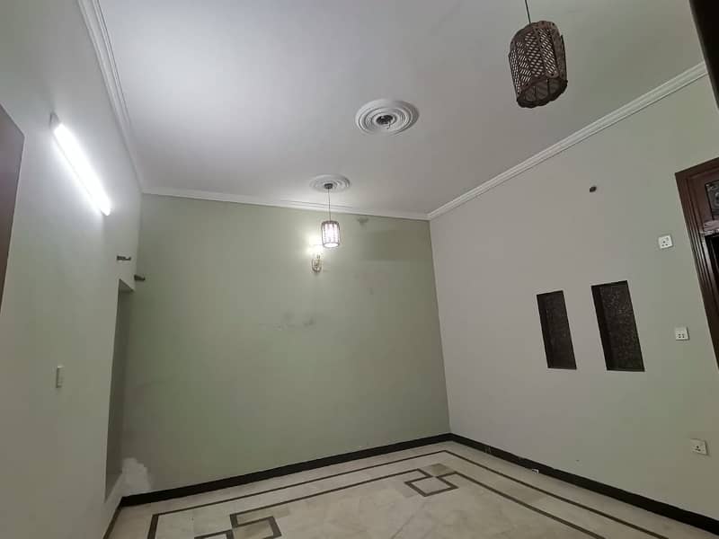 Prime Location House In Warsak Road Sized 7 Marla Is Available 8