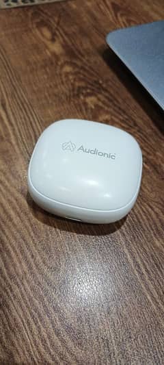 Audionic