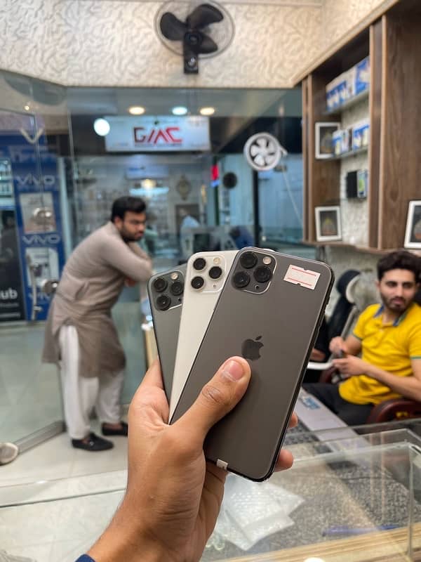 iPhone 11pro 256gb dual pta approved 0