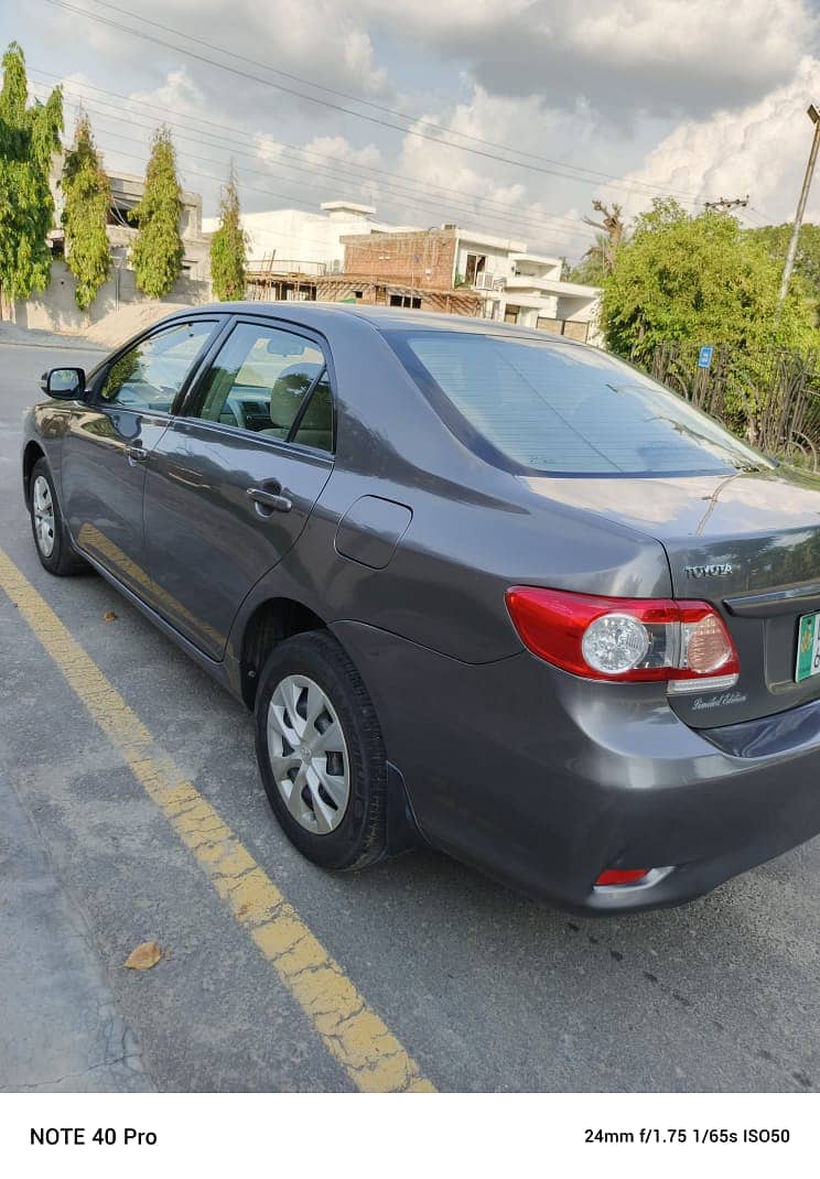 Toyota Corolla GLi Limited Edition 1.3 VVTi 2014 5