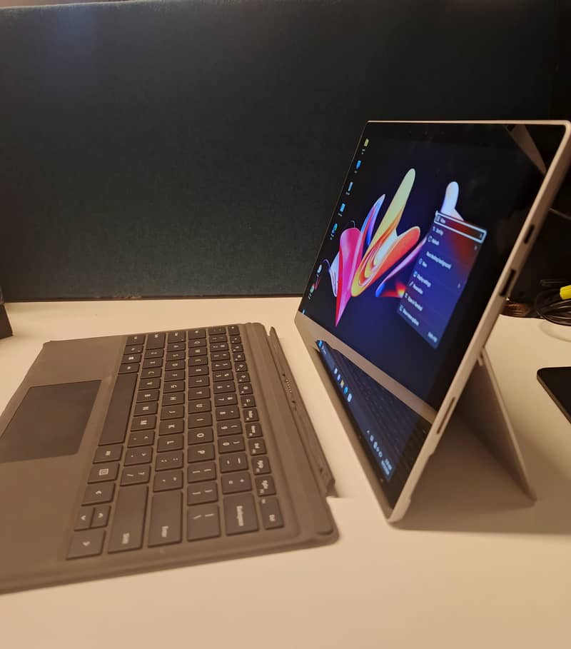 Microsoft Surface Pro 7 Plus 2