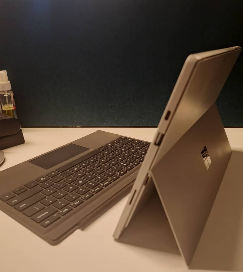 Microsoft Surface Pro 7 Plus 3