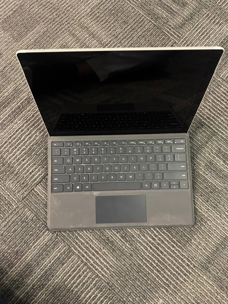 Microsoft Surface Pro 7 Plus 9