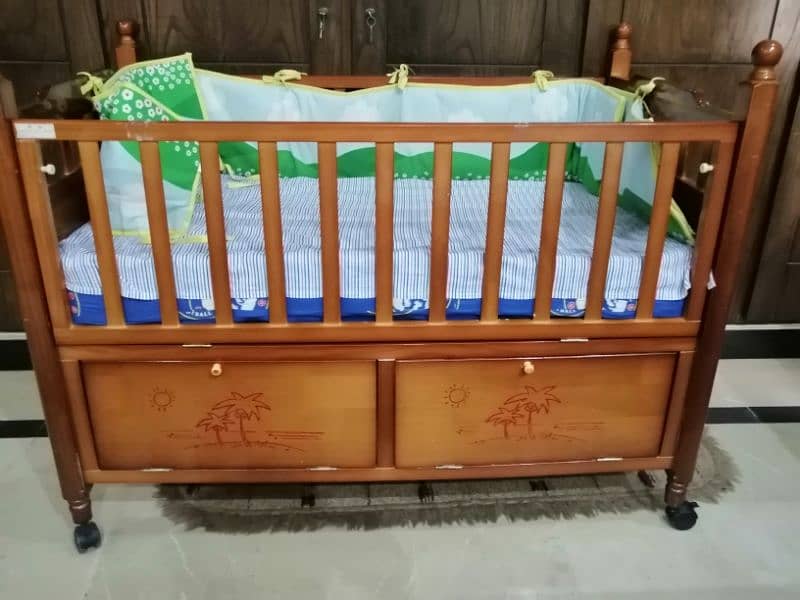 baby cot 1