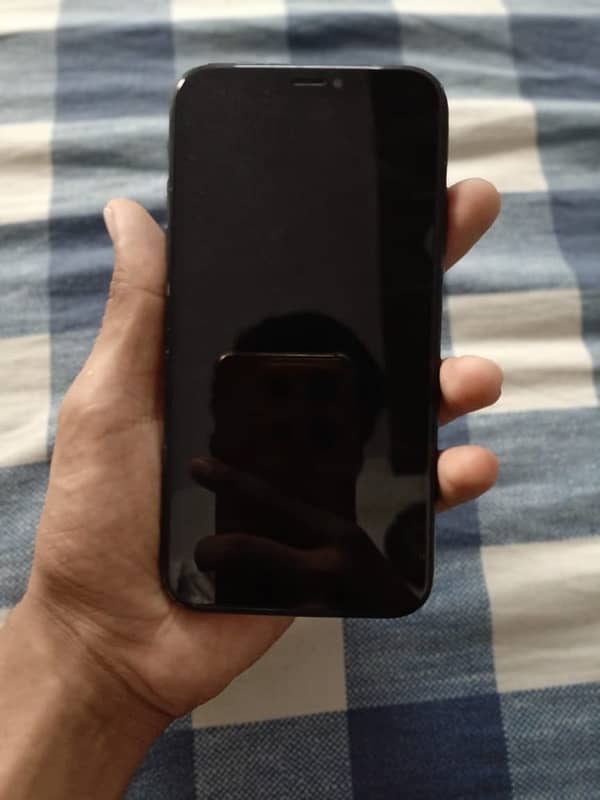 iphone xr 64gp exchange possibly with 11 or 12 1