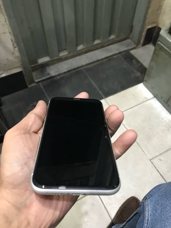 iphone XR for sale 4