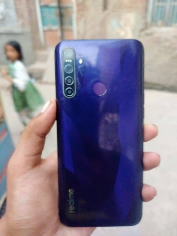 Realme 5 mobile with good working condition 2