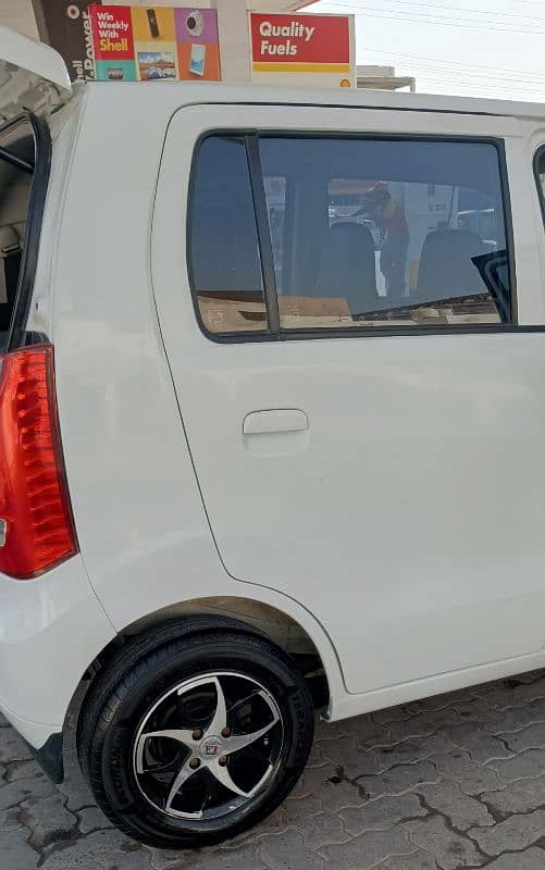 Suzuki Wagon R 2021 3