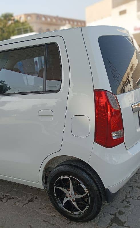 Suzuki Wagon R 2021 9