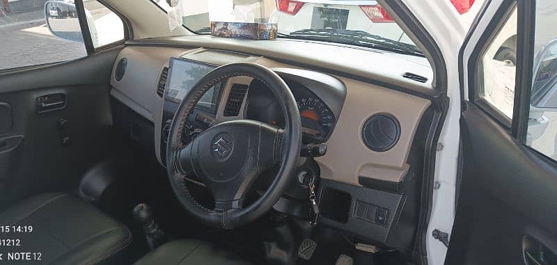 Suzuki Wagon R 2021 16