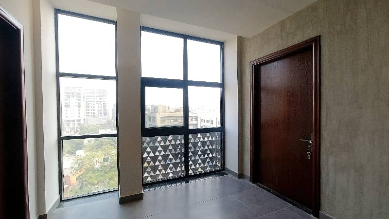 816 Square Feet Office For Rent In The Perfect Location Of Main Boulevard Gulberg 5