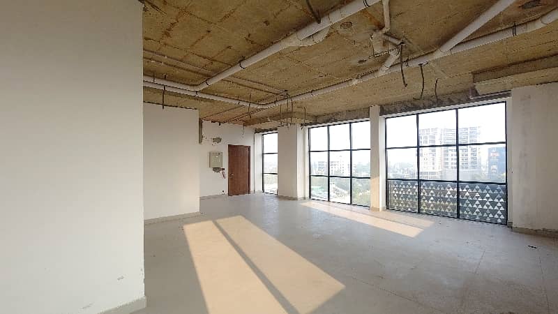 816 Square Feet Office For Rent In The Perfect Location Of Main Boulevard Gulberg 8