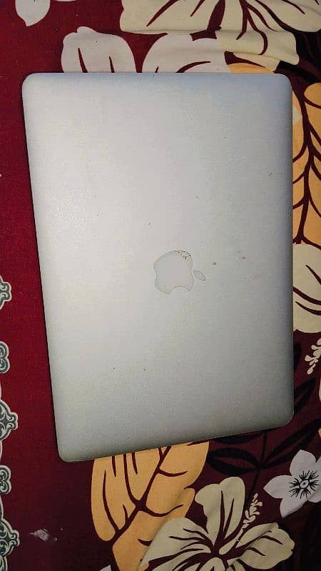 Apple MacBook air 2015 Like new 2