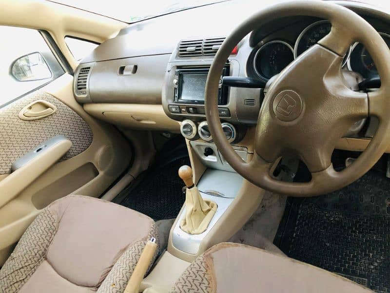 Honda City IDSI 2004 4