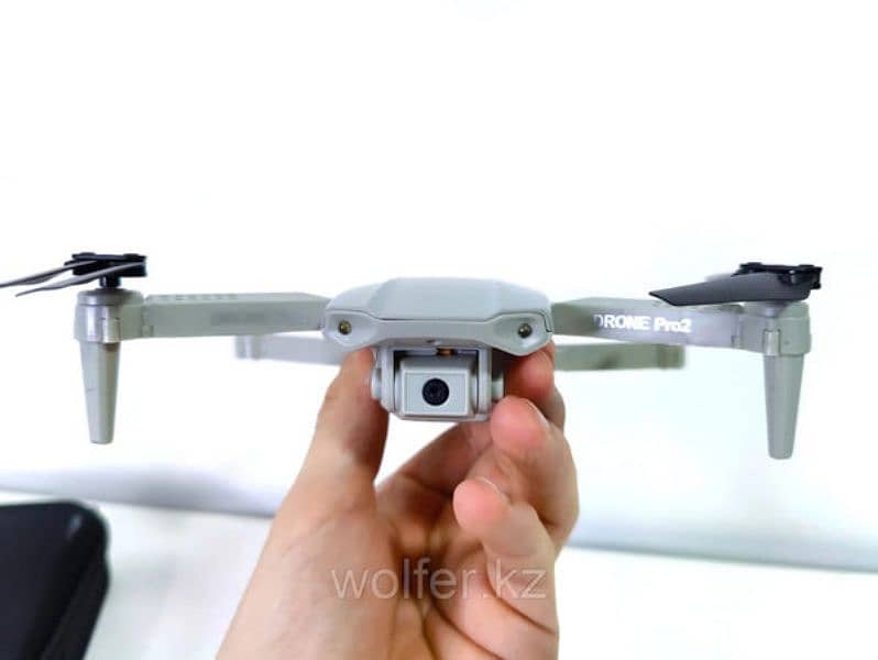 E88PRO Foldable Camera Drone 2