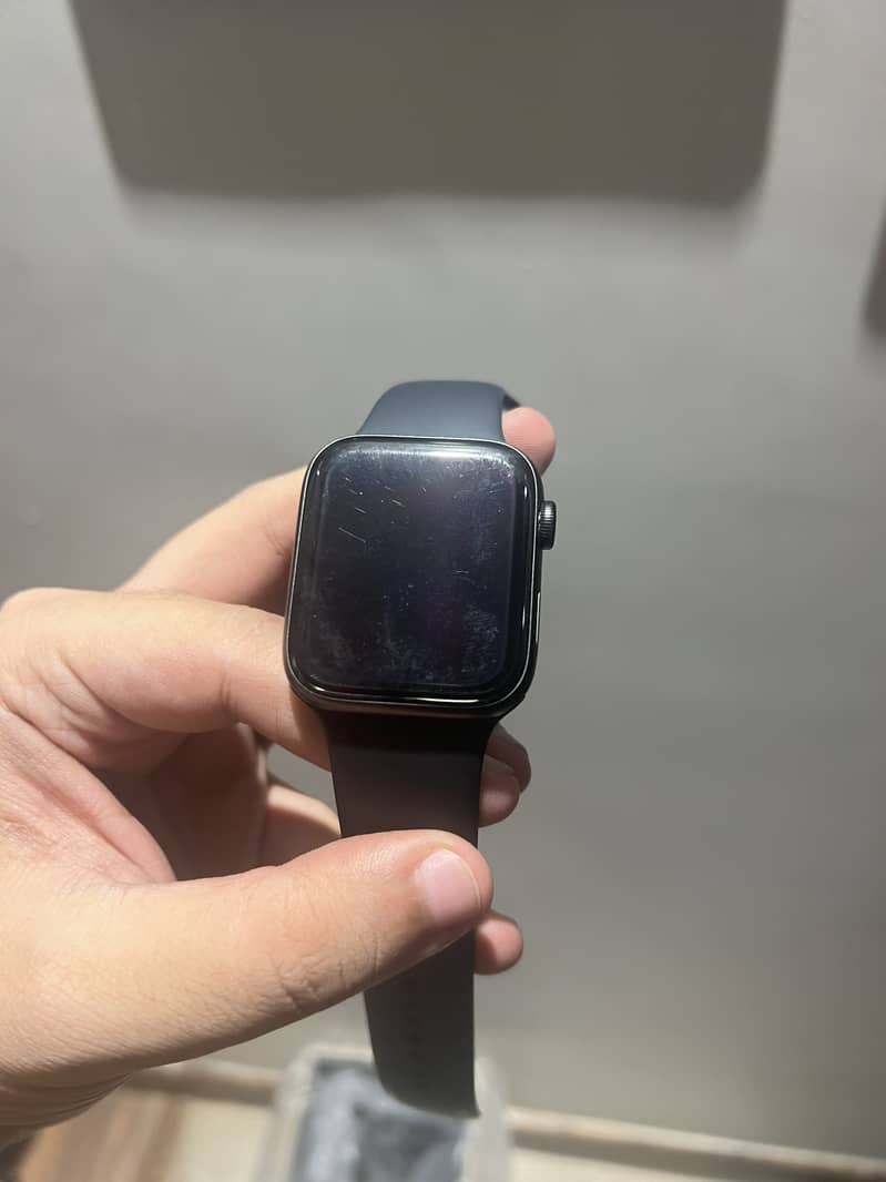 Apple iwatch Se 1st gen 44 mm 3