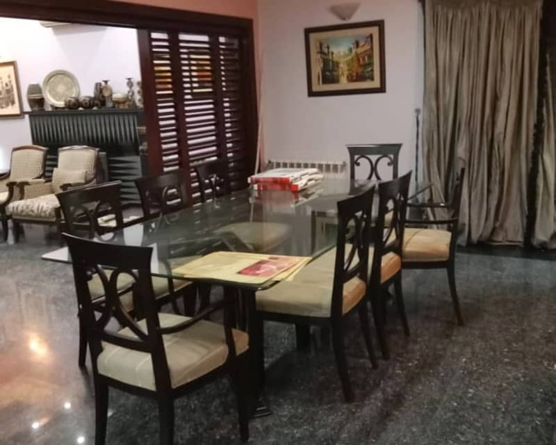 1 Kanal Lavish Bungalow Fully Furnished for Sale in DHA Phase 4 GG | Book Now 6