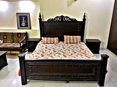 Bed Set For Sale//King Size Bed with 2 side Table//wooden Bed