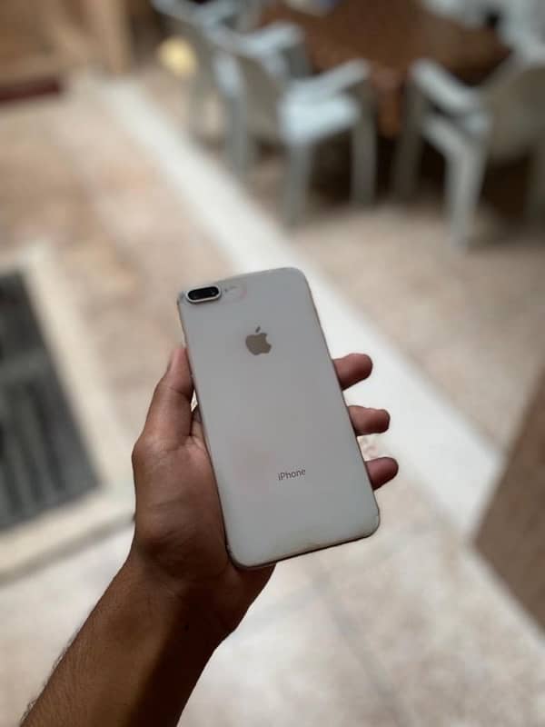 IPhone 8 Plus pta proved white colour 0