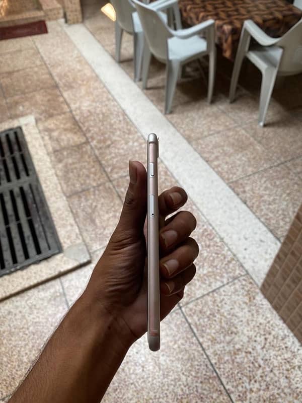 IPhone 8 Plus pta proved white colour 4