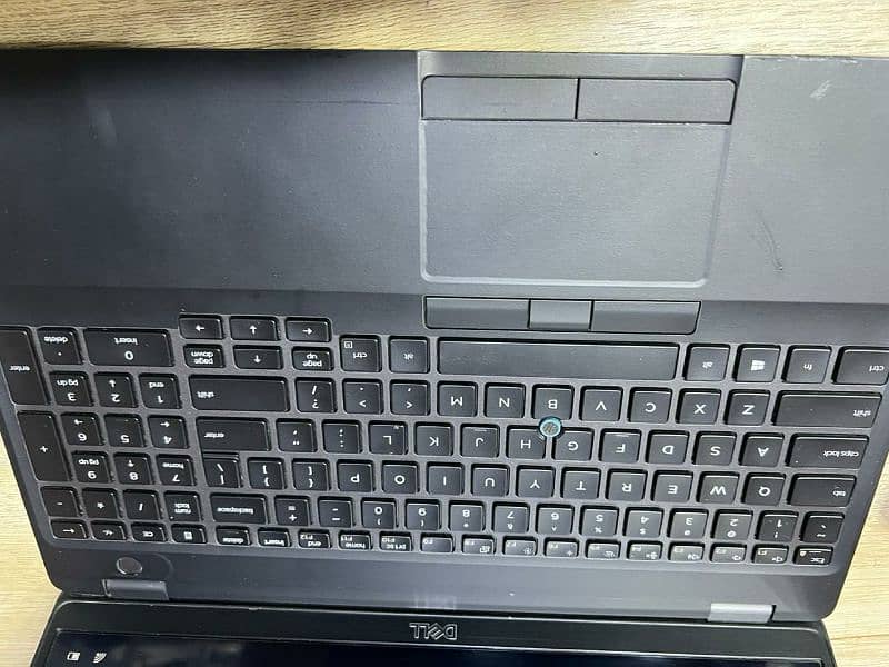 Dell latitude 5501 4