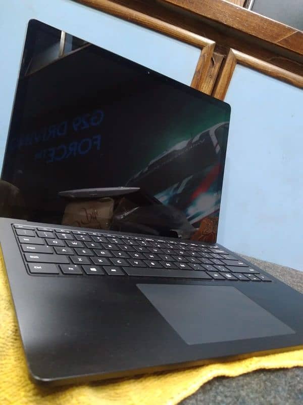 Surface Laptop 3 i5/10th gen 3