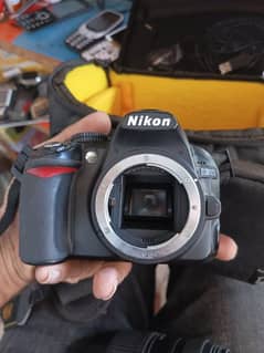 Nikon d3100 DSLR camera with video lens 70/300