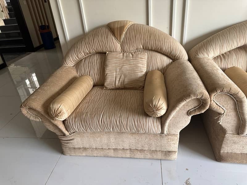 Beige  sofa set 1