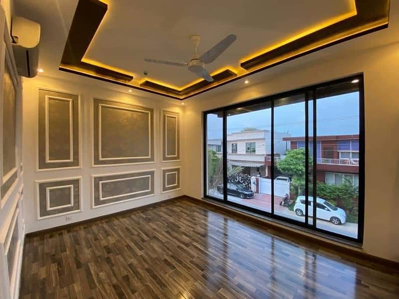 10 Marla House Available For Rent In Air Avenue Lahore 6