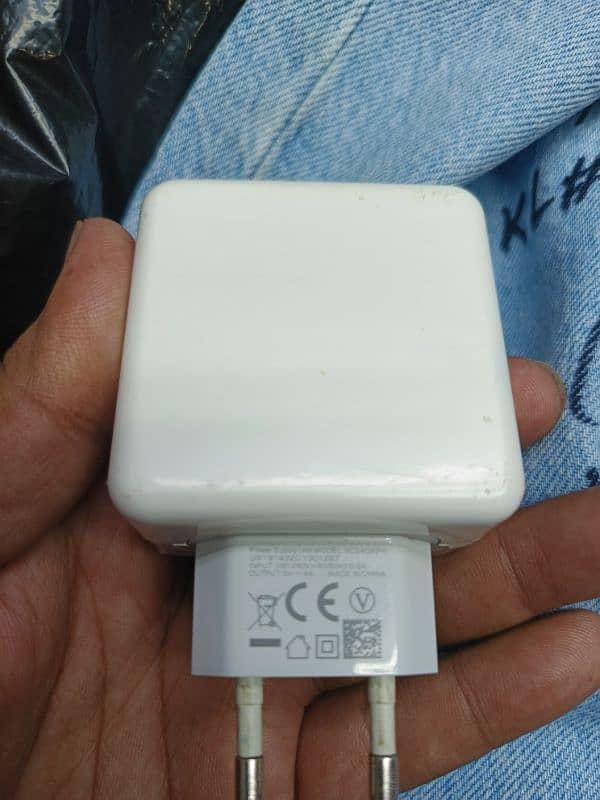 Orignel Realme+Oppo fast Vooc Charger 1