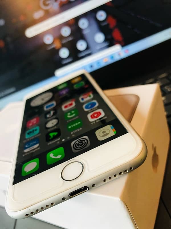 Iphone 7 silver 128Gb Full box 9/10 3