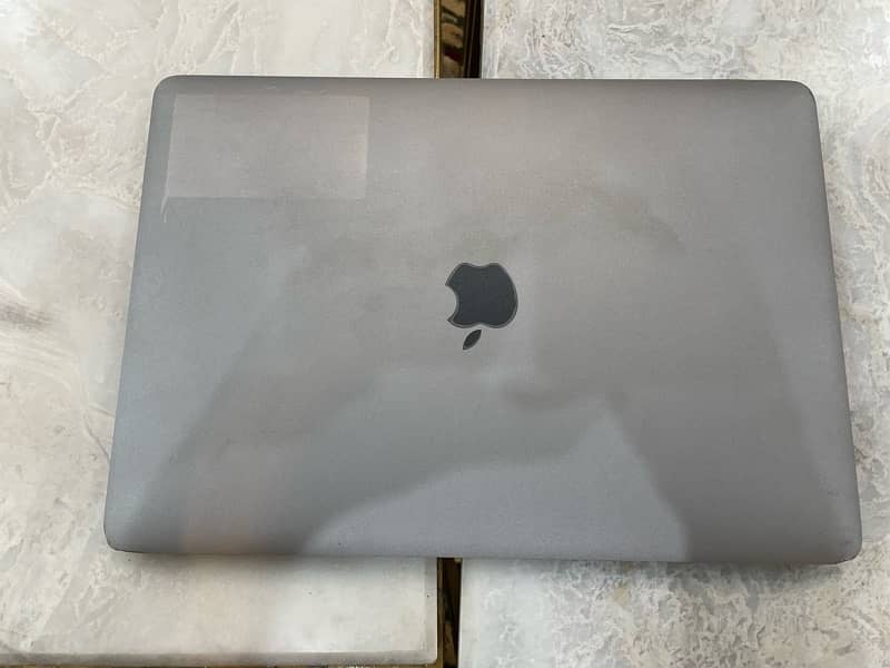 MACBOOK PRO 2017 13’ 8