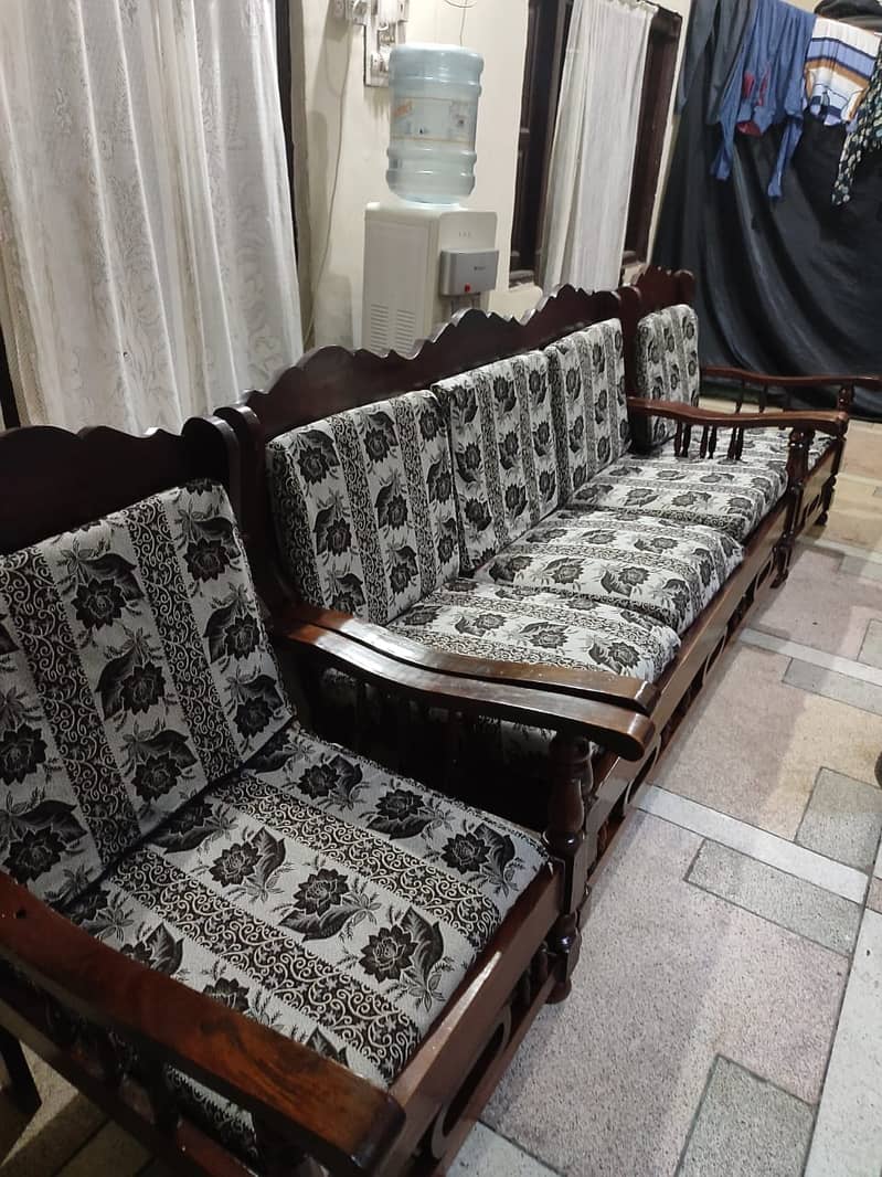 A 3 seater and two 1 seater sofas for sale 1