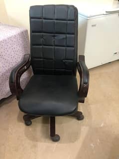 Black and brown wooden Chair